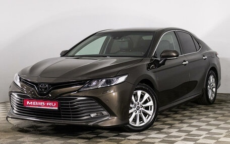 Toyota Camry, 2018 год, 2 390 000 рублей, 1 фотография