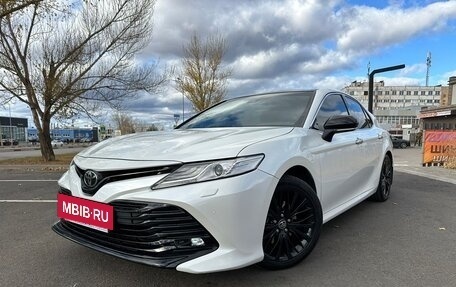 Toyota Camry, 2018 год, 3 фотография