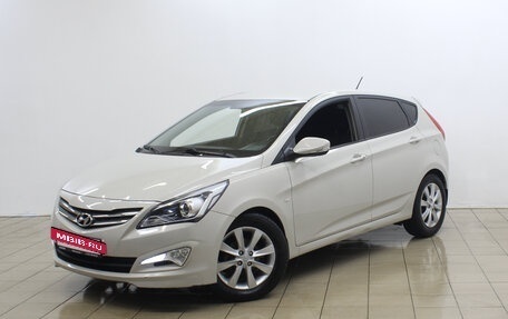 Hyundai Solaris II рестайлинг, 2015 год, 1 100 000 рублей, 2 фотография