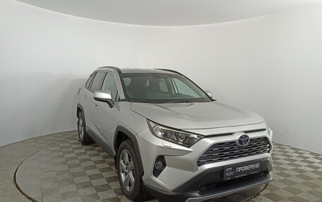 Toyota RAV4, 2022 год, 3 782 000 рублей, 3 фотография