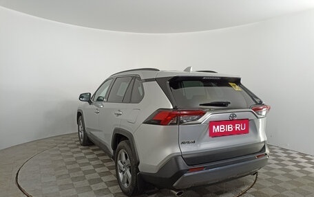 Toyota RAV4, 2022 год, 3 782 000 рублей, 7 фотография