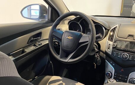 Chevrolet Cruze II, 2013 год, 875 000 рублей, 23 фотография