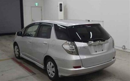 Honda Fit Shuttle I рестайлинг, 2013 год, 900 000 рублей, 3 фотография