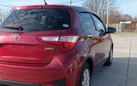 Toyota Vitz, 2020 год, 1 350 000 рублей, 5 фотография