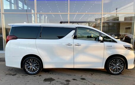 Toyota Alphard III, 2018 год, 4 790 000 рублей, 3 фотография