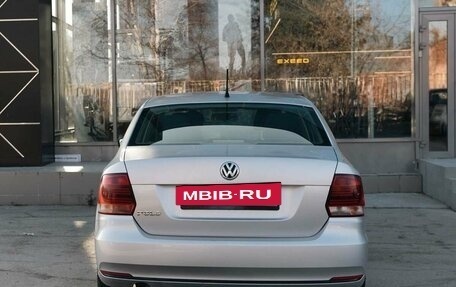 Volkswagen Polo VI (EU Market), 2015 год, 1 050 000 рублей, 4 фотография