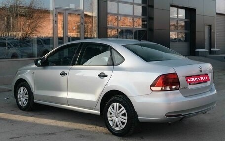 Volkswagen Polo VI (EU Market), 2015 год, 1 050 000 рублей, 3 фотография