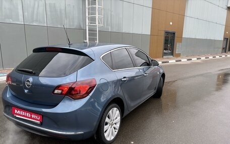 Opel Astra J, 2013 год, 660 000 рублей, 7 фотография