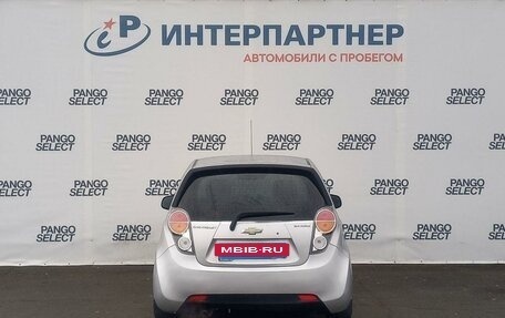 Chevrolet Spark III, 2011 год, 566 000 рублей, 6 фотография