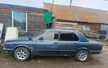 BMW 5 серия, 1982 год, 100 000 рублей, 3 фотография