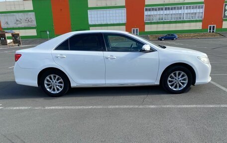 Toyota Camry, 2012 год, 1 650 000 рублей, 6 фотография