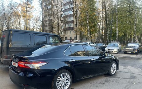 Toyota Camry, 2018 год, 3 340 000 рублей, 3 фотография