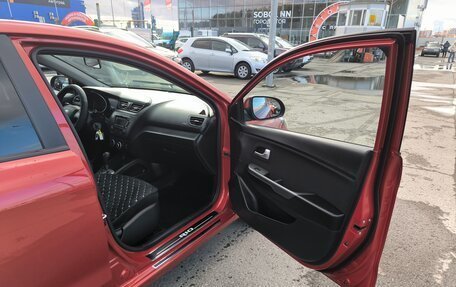 KIA Rio III рестайлинг, 2013 год, 1 049 000 рублей, 16 фотография