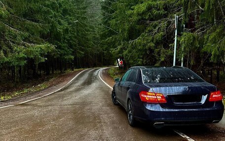 Mercedes-Benz E-Класс, 2009 год, 1 950 000 рублей, 4 фотография