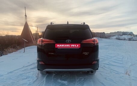 Toyota RAV4, 2017 год, 2 699 000 рублей, 8 фотография