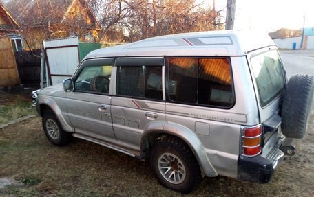 Mitsubishi Pajero III рестайлинг, 1992 год, 330 000 рублей, 2 фотография