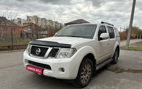 Nissan Pathfinder, 2013 год, 2 000 000 рублей, 1 фотография