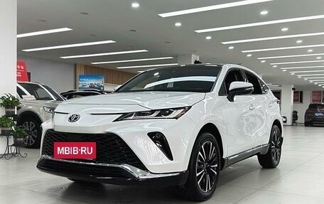 Toyota Venza, 2023 год, 3 670 000 рублей, 2 фотография