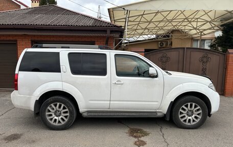 Nissan Pathfinder, 2013 год, 2 000 000 рублей, 4 фотография