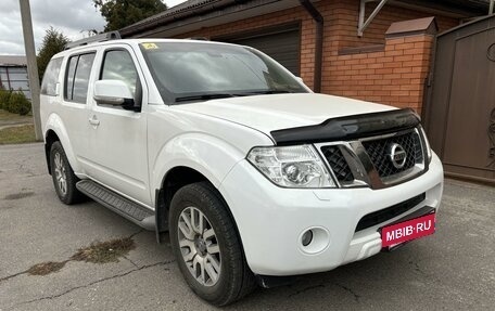 Nissan Pathfinder, 2013 год, 2 000 000 рублей, 3 фотография