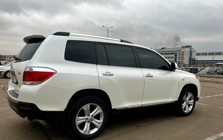 Toyota Highlander III, 2012 год, 2 220 000 рублей, 7 фотография