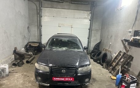 Nissan Avenir II, 2002 год, 135 000 рублей, 1 фотография