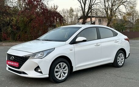 Hyundai Solaris II рестайлинг, 2021 год, 1 470 000 рублей, 1 фотография