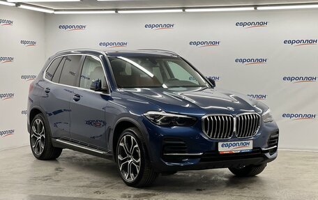 BMW X5, 2021 год, 8 300 000 рублей, 2 фотография