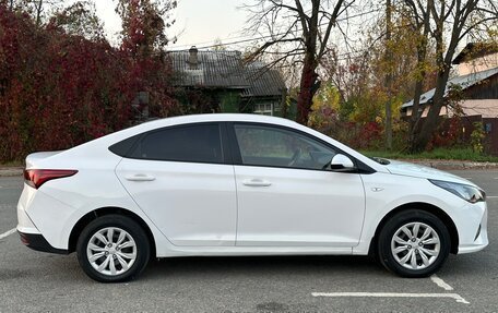 Hyundai Solaris II рестайлинг, 2021 год, 1 470 000 рублей, 6 фотография