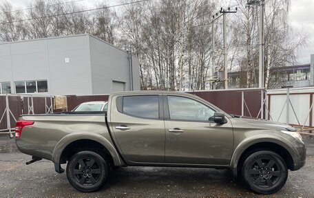 Mitsubishi L200 IV рестайлинг, 2016 год, 2 080 000 рублей, 7 фотография