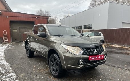 Mitsubishi L200 IV рестайлинг, 2016 год, 2 080 000 рублей, 4 фотография