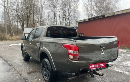 Mitsubishi L200 IV рестайлинг, 2016 год, 2 080 000 рублей, 11 фотография