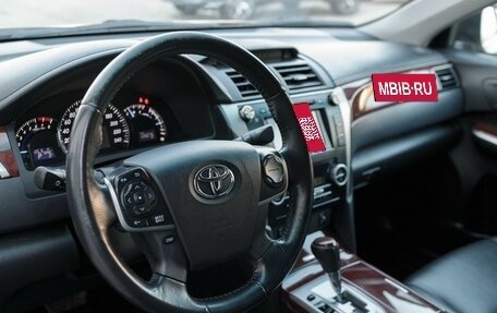 Toyota Camry, 2014 год, 2 100 000 рублей, 12 фотография