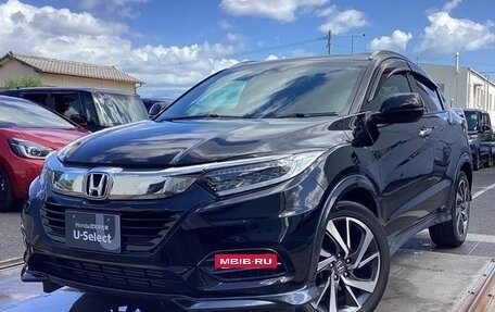 Honda Vezel, 2022 год, 2 200 000 рублей, 2 фотография