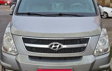 Hyundai Grand Starex Grand Starex I рестайлинг 2, 2014 год, 2 500 000 рублей, 2 фотография