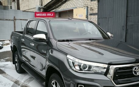 Toyota Hilux VIII, 2018 год, 4 500 000 рублей, 3 фотография