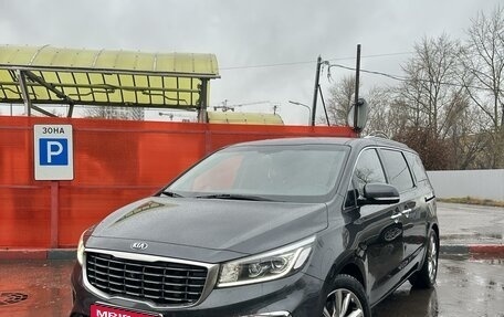 KIA Carnival III, 2019 год, 3 400 000 рублей, 1 фотография