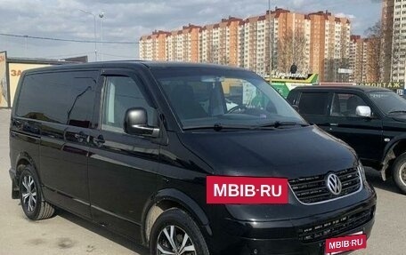 Volkswagen Multivan T5, 2006 год, 2 000 000 рублей, 3 фотография