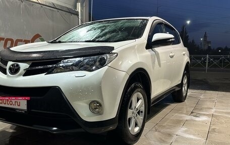 Toyota RAV4, 2013 год, 1 669 000 рублей, 2 фотография