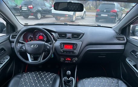 KIA Rio III рестайлинг, 2014 год, 999 500 рублей, 14 фотография