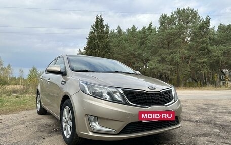 KIA Rio III рестайлинг, 2013 год, 1 006 000 рублей, 6 фотография