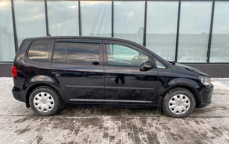 Volkswagen Touran III, 2011 год, 1 049 000 рублей, 8 фотография