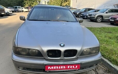 BMW 5 серия, 2000 год, 515 000 рублей, 1 фотография