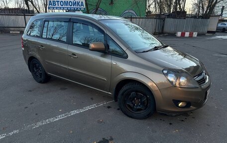 Opel Zafira B, 2013 год, 1 637 000 рублей, 2 фотография