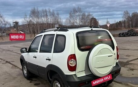 Chevrolet Niva I рестайлинг, 2014 год, 760 000 рублей, 3 фотография