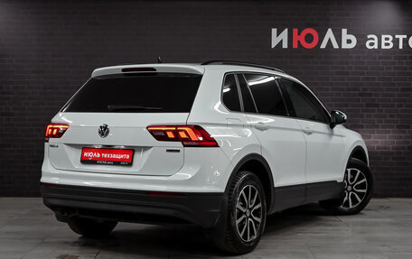 Volkswagen Tiguan II, 2019 год, 3 240 000 рублей, 4 фотография