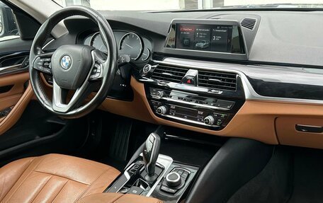 BMW 5 серия, 2018 год, 2 499 000 рублей, 14 фотография