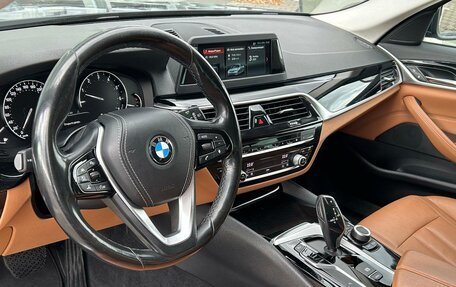 BMW 5 серия, 2018 год, 2 499 000 рублей, 12 фотография