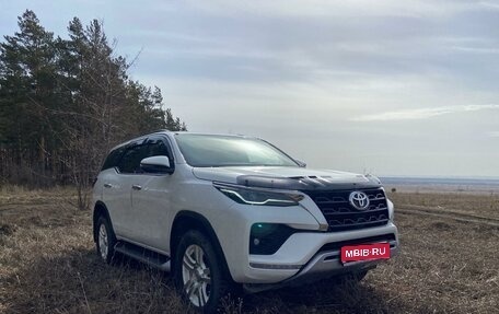 Toyota Fortuner II, 2020 год, 4 800 000 рублей, 1 фотография