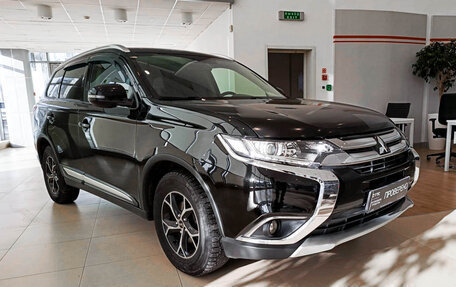 Mitsubishi Outlander III рестайлинг 3, 2017 год, 2 253 000 рублей, 3 фотография